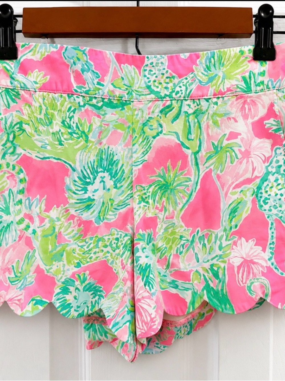 Lily Pulitzer Scallop-Hem Women's Shorts